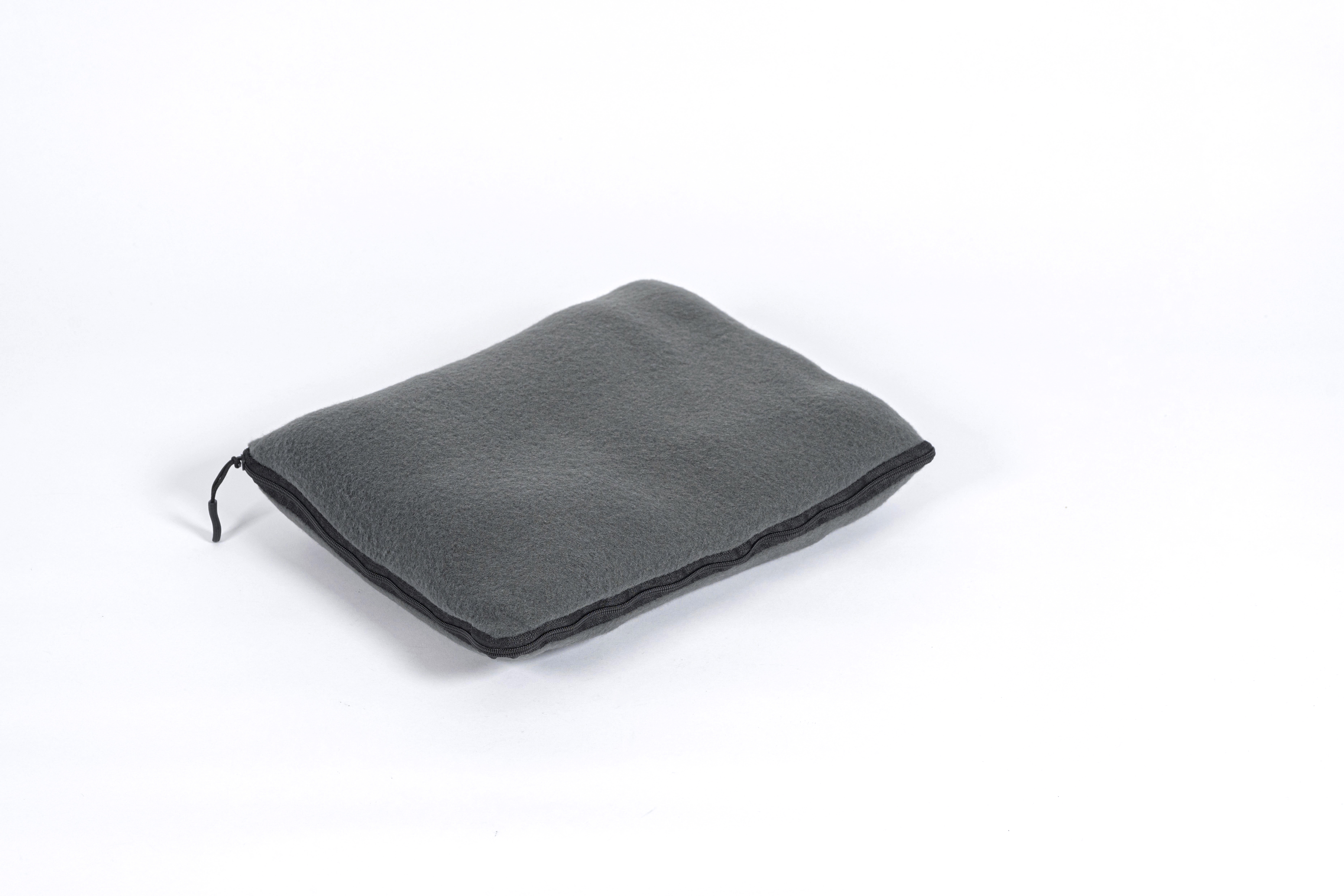 Fleecedekens L-MERCH Microfleece-Blanket-Cushion-Set Recycled voor bedrukking &amp; borduring