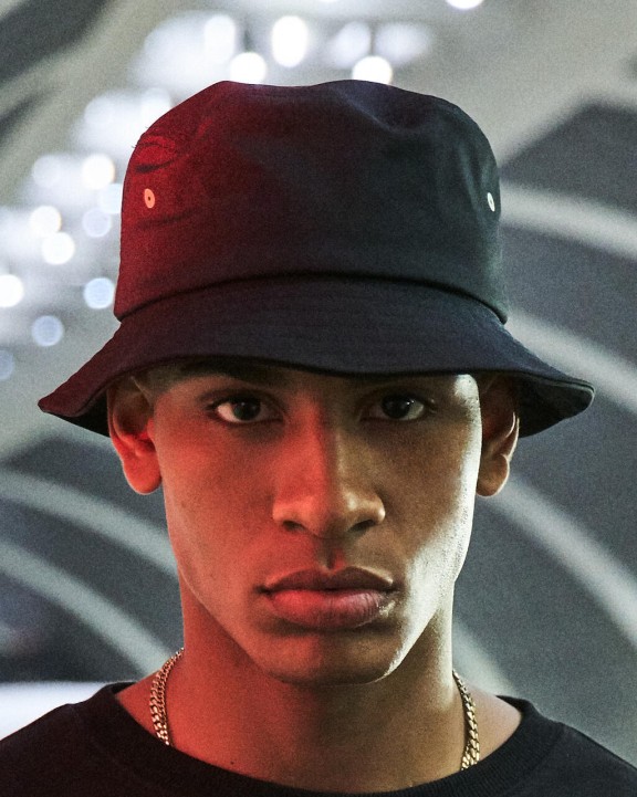 Bobs personnalisable FLEXFIT Nylon Bucket Hat