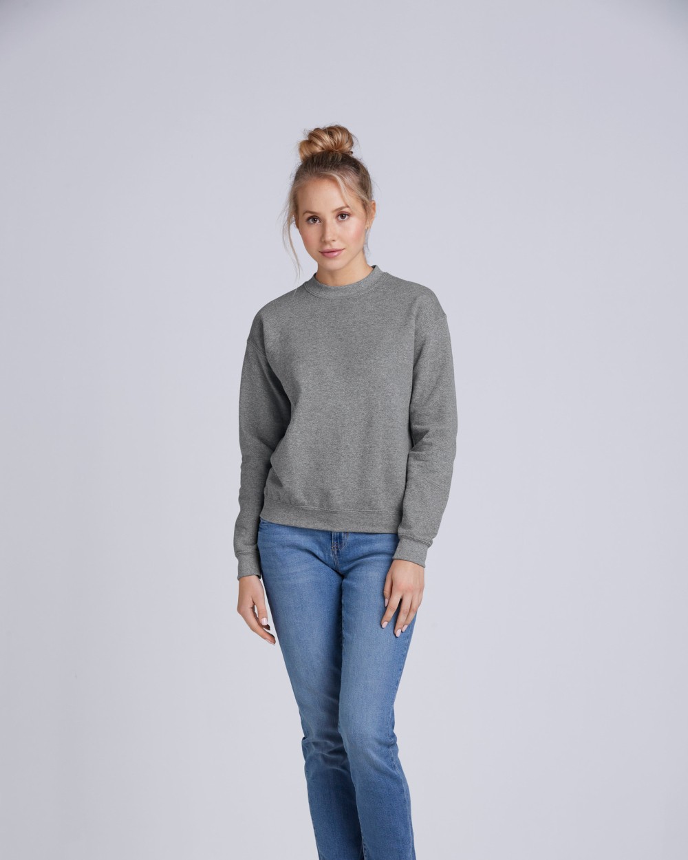 Sweaters & hoodies GILDAN Heavy Blend™ Adult Sweater met ronde hals voor bedrukking &amp; borduring