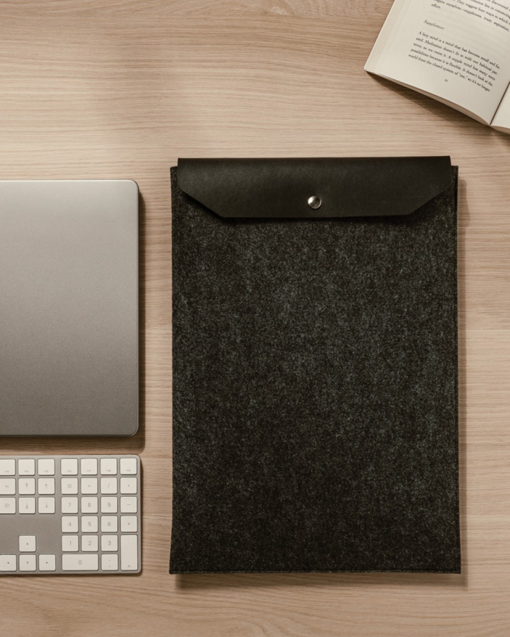 VINGA VINGA Albon 17" Laptop-Seeve aus GRS recyceltem Filz Taschen personalisierbar