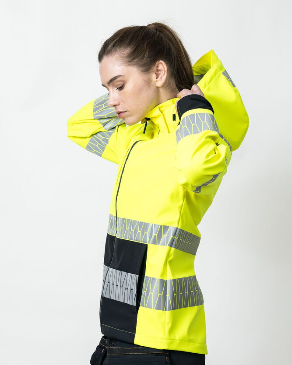 JOBMAN 1377 Damen Softshelljacke Hi-Vis Softshells personalisierbar