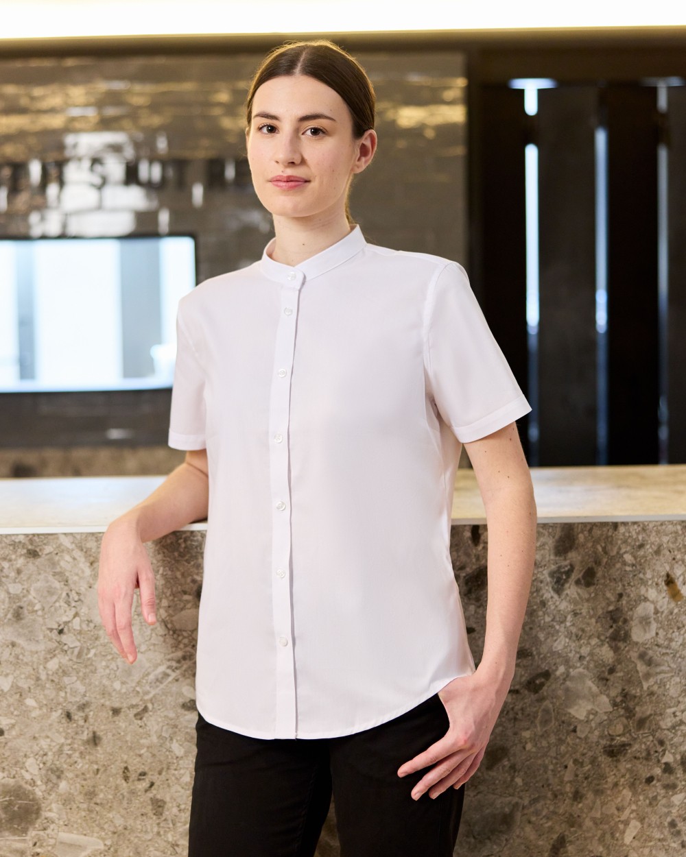 VELILLA WOMEN'S SHORT-SLEEVE STRETCH SHIRT Hemden personalisierbar