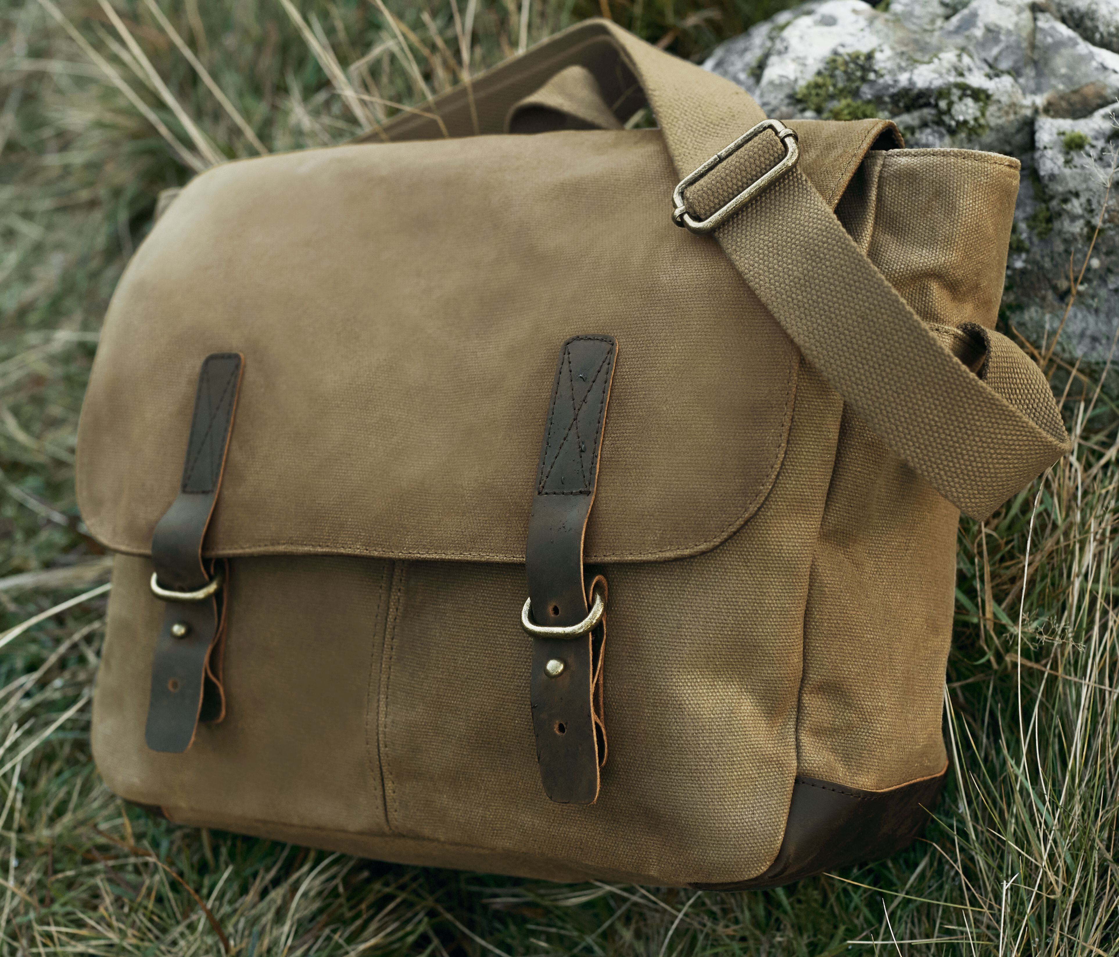 QUADRA HERITAGE WAXED CANVAS MESSENGER Taschen personalisierbar