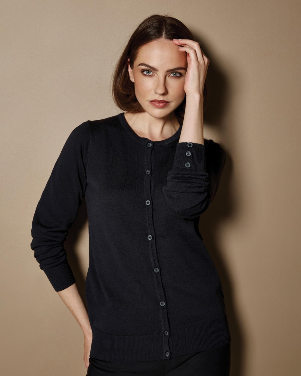 Truien KUSTOM KIT Women's Classic Fit Arundel Crew Neck Cardigan voor bedrukking &amp; borduring