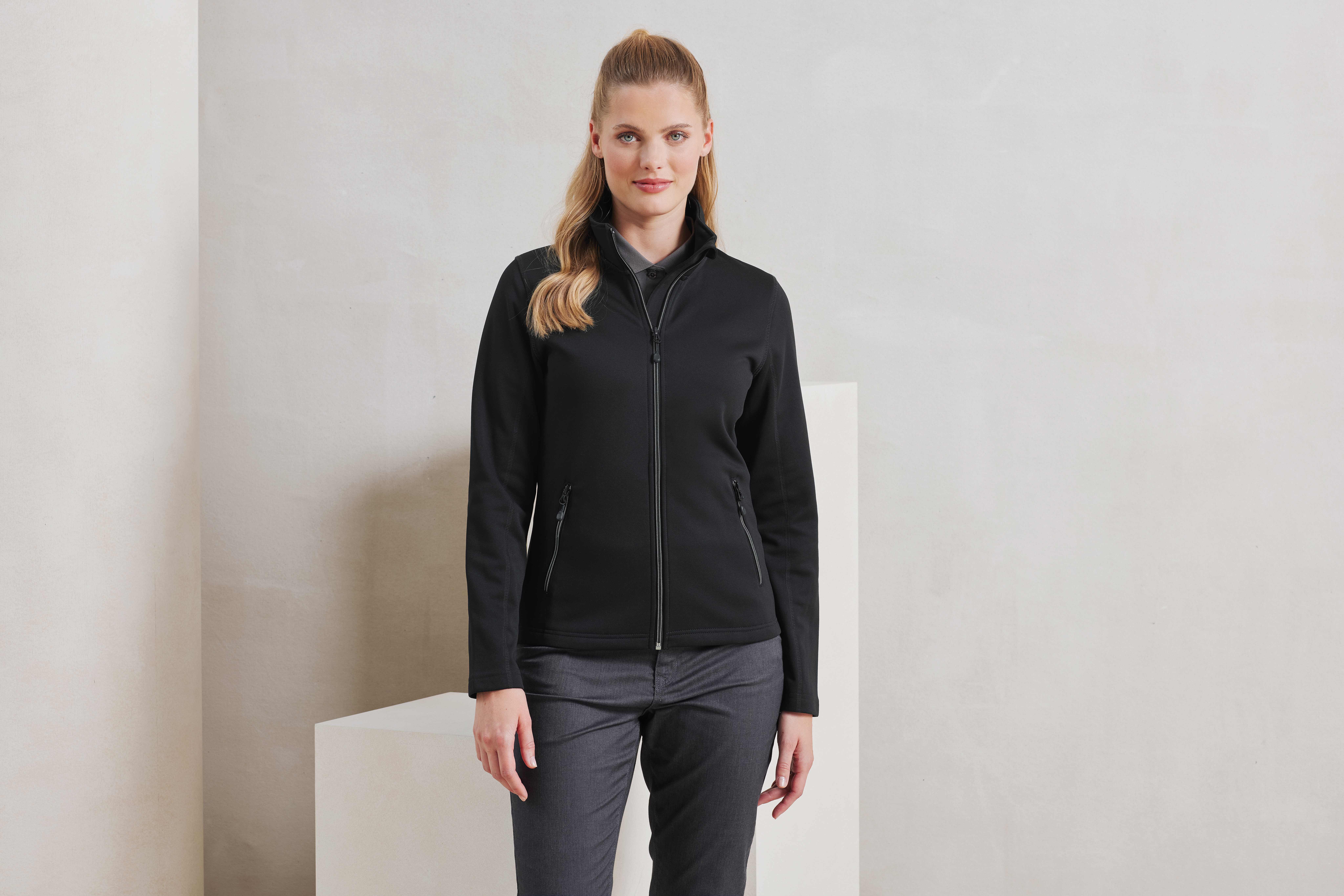 Sweat-shirts personnalisable PREMIER Sweat-shirt durable à fermeture zippée intégrale à teinture par filature pour femmes  