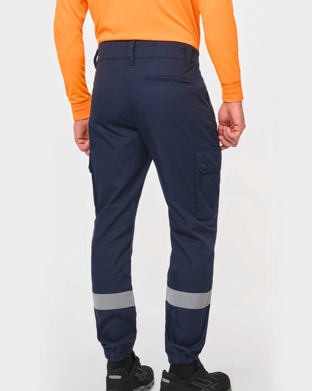 WK. DESIGNED TO WORK Unisex-Cargo-Hose mit elastischem Saum und reflektierendem Streifen Hosen personalisierbar