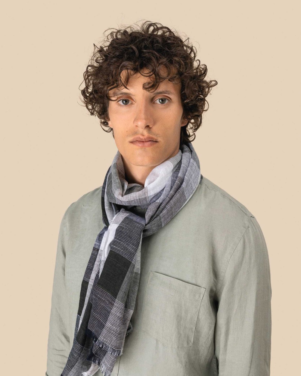 SPASSO Kariertes Unisex-Schal Schals personalisierbar