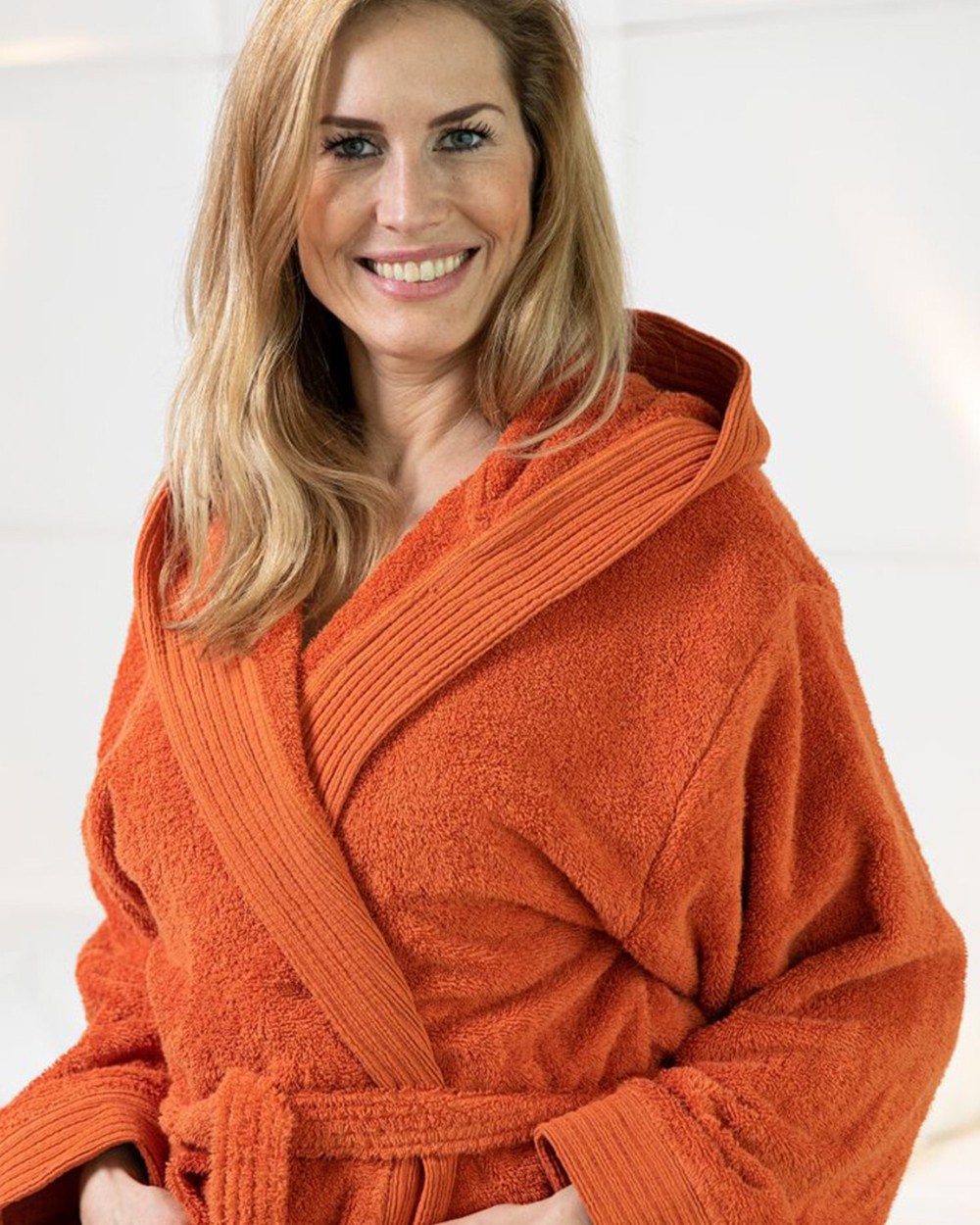 THE ONE TOWELLING BATHROBE HOODED Kleider personalisierbar
