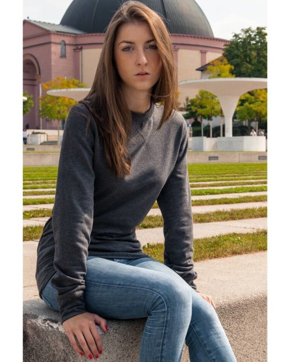BUILD YOUR BRAND LADIES LIGHT CREWNECK Sweatshirts personalisierbar