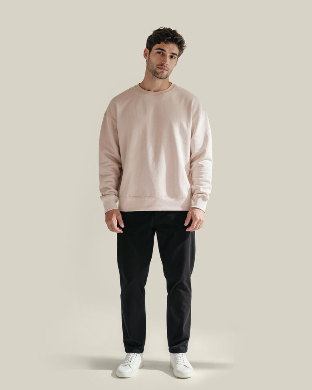 Sweaters & hoodies UNTAGGED MOVEMENT UM Crewneck (OCS-RCS) 
Loose Fit Unisex voor bedrukking &amp; borduring