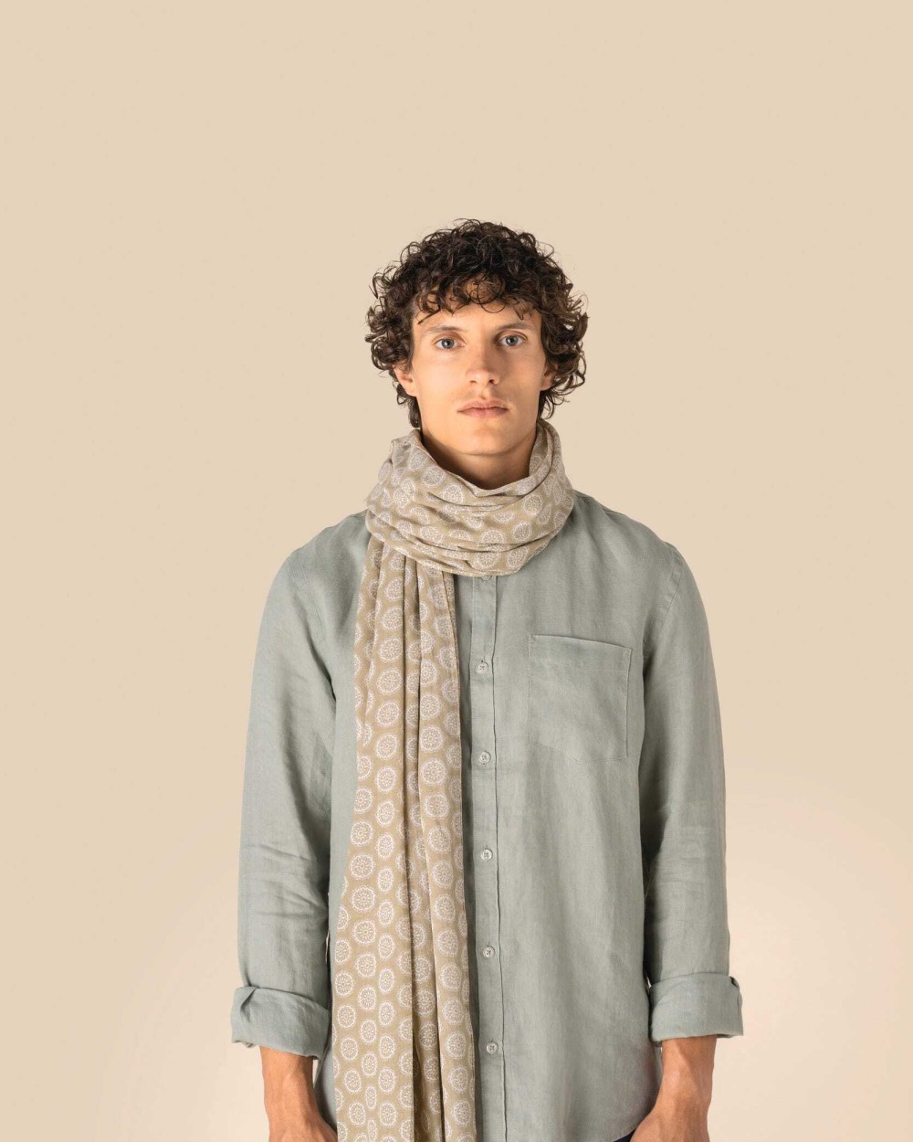 SPASSO Gemustertes Unisex-Schal Schals personalisierbar