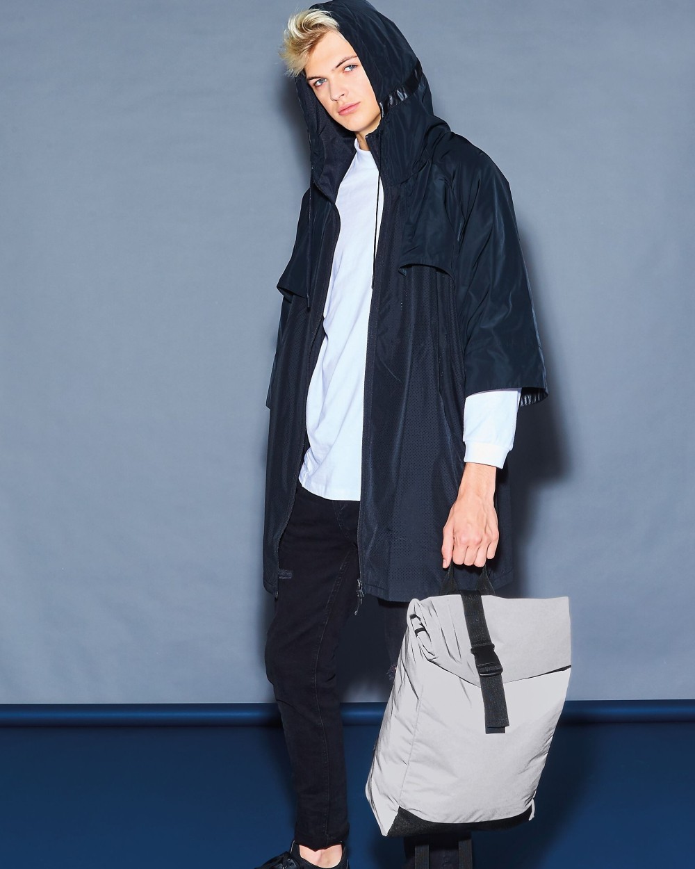 Tassen & Zakken BAG BASE REFLECTIVE ROLL-TOP BACKPACK voor bedrukking &amp; borduring