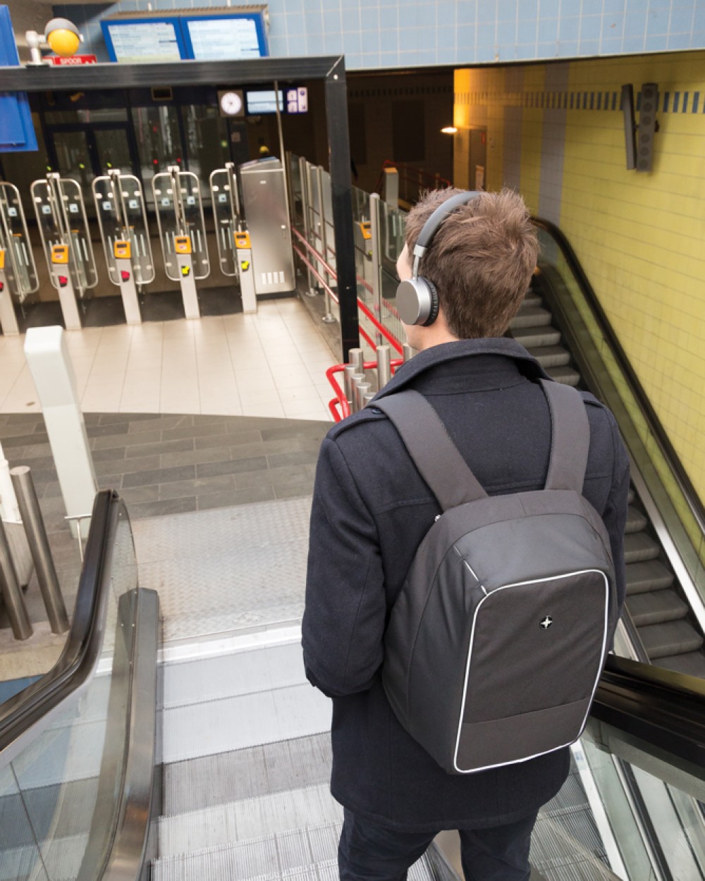 Sacs & Bagagerie personnalisable SWISS PEAK Sac à dos antivol pour ordinateur 15,6" Swiss Peak AWARE™
