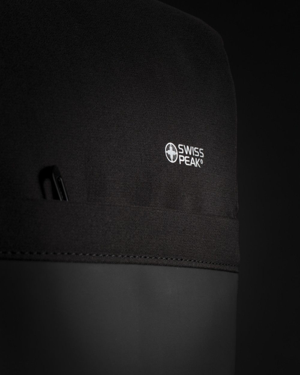 SWISS PEAK Swiss Peak 15" Anti-Diebstahl RFID & USB Rucksack Taschen personalisierbar