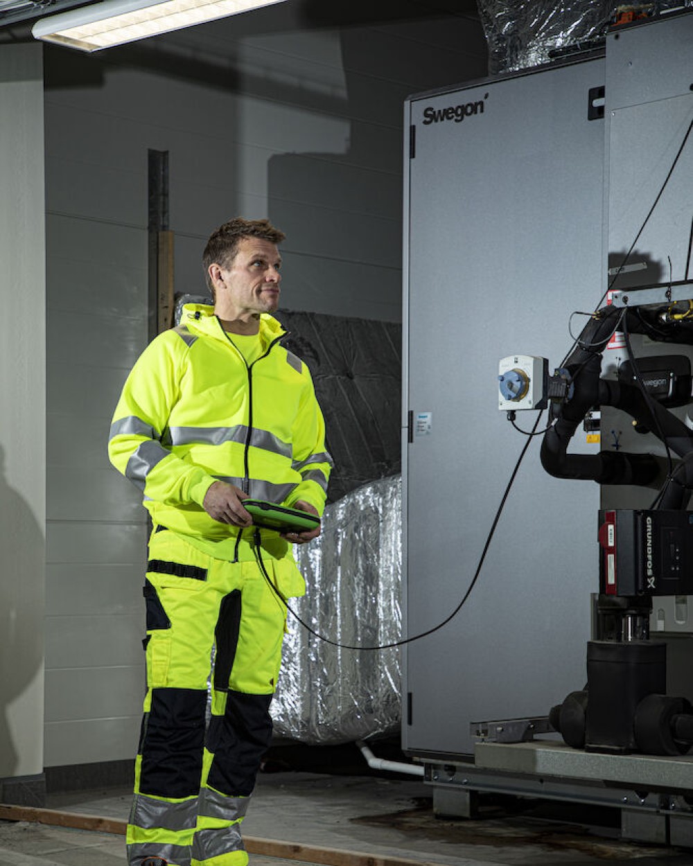 Broeken PROJOB 6570 SIGNALISATIE STRETCHBROEK MET KNIEZAKKEN EN SPIJKERZAKKEN EN ISO 20471 KLASSE 2 voor bedrukking &amp; borduring