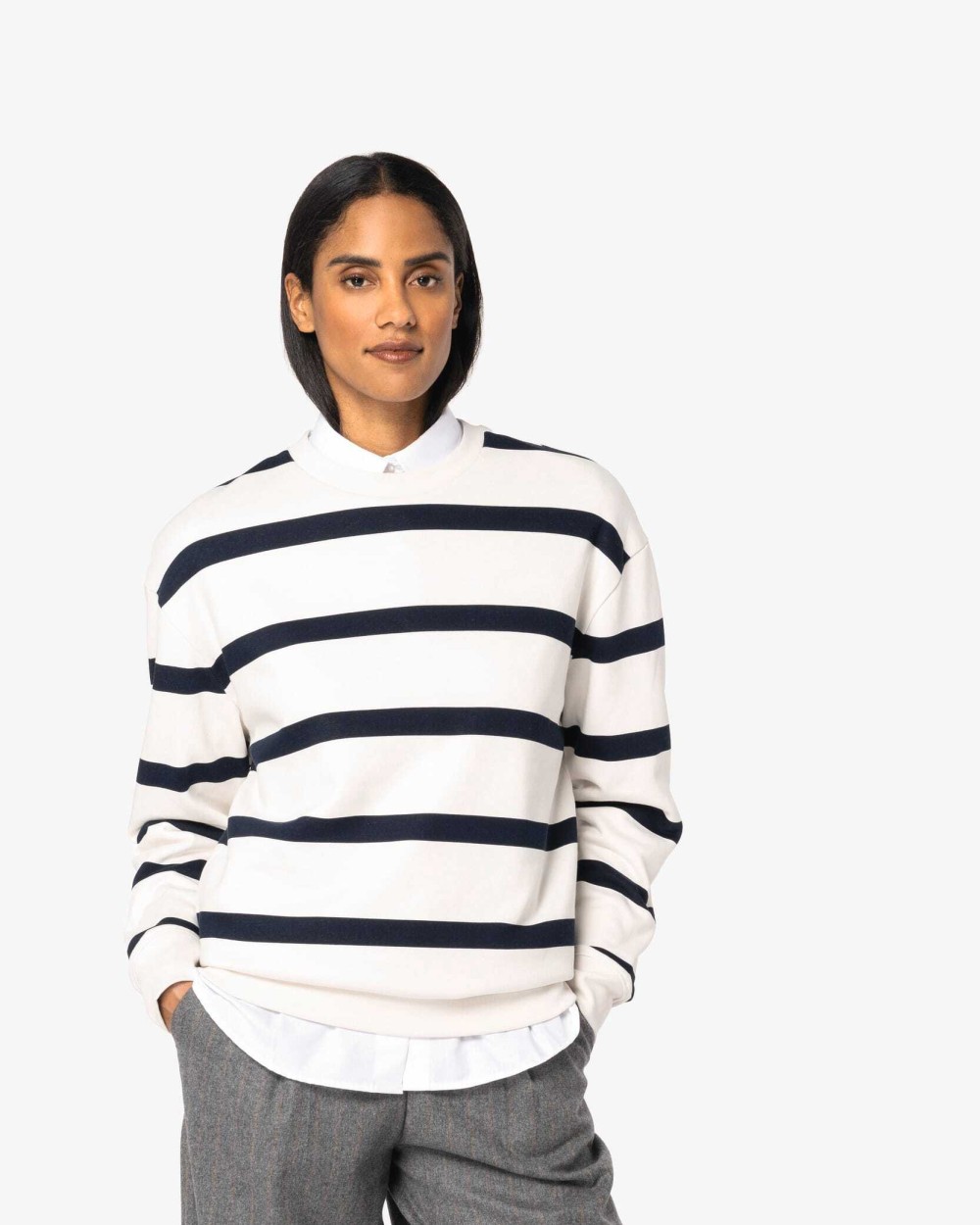 Sweaters & hoodies NATIVE SPIRIT Ecologische gestreepte uniseks sweater met ronde hals en afhangende schouders voor bedrukking &amp; borduring