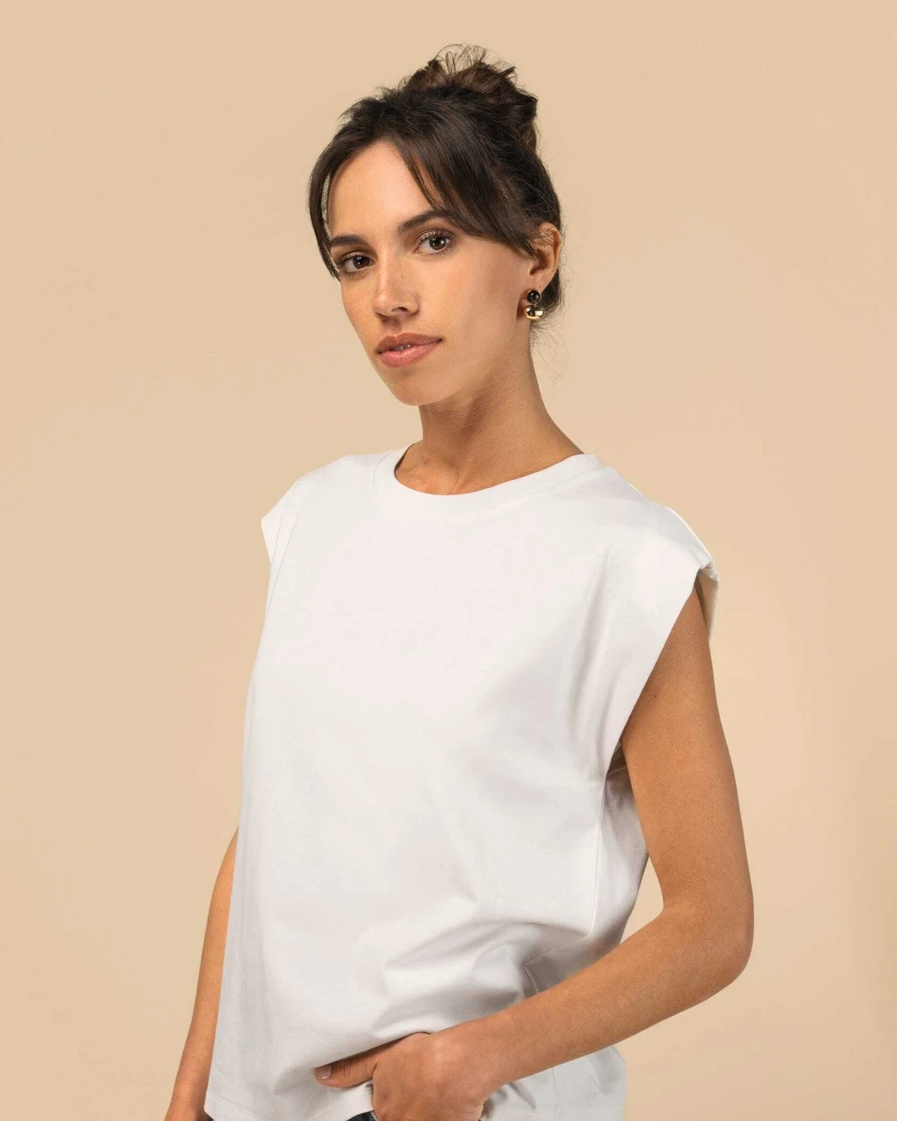 SPASSO Nachhaltiges ärmelloses Damen-T-Shirt mit Schulterpolstern T-Shirts personalisierbar