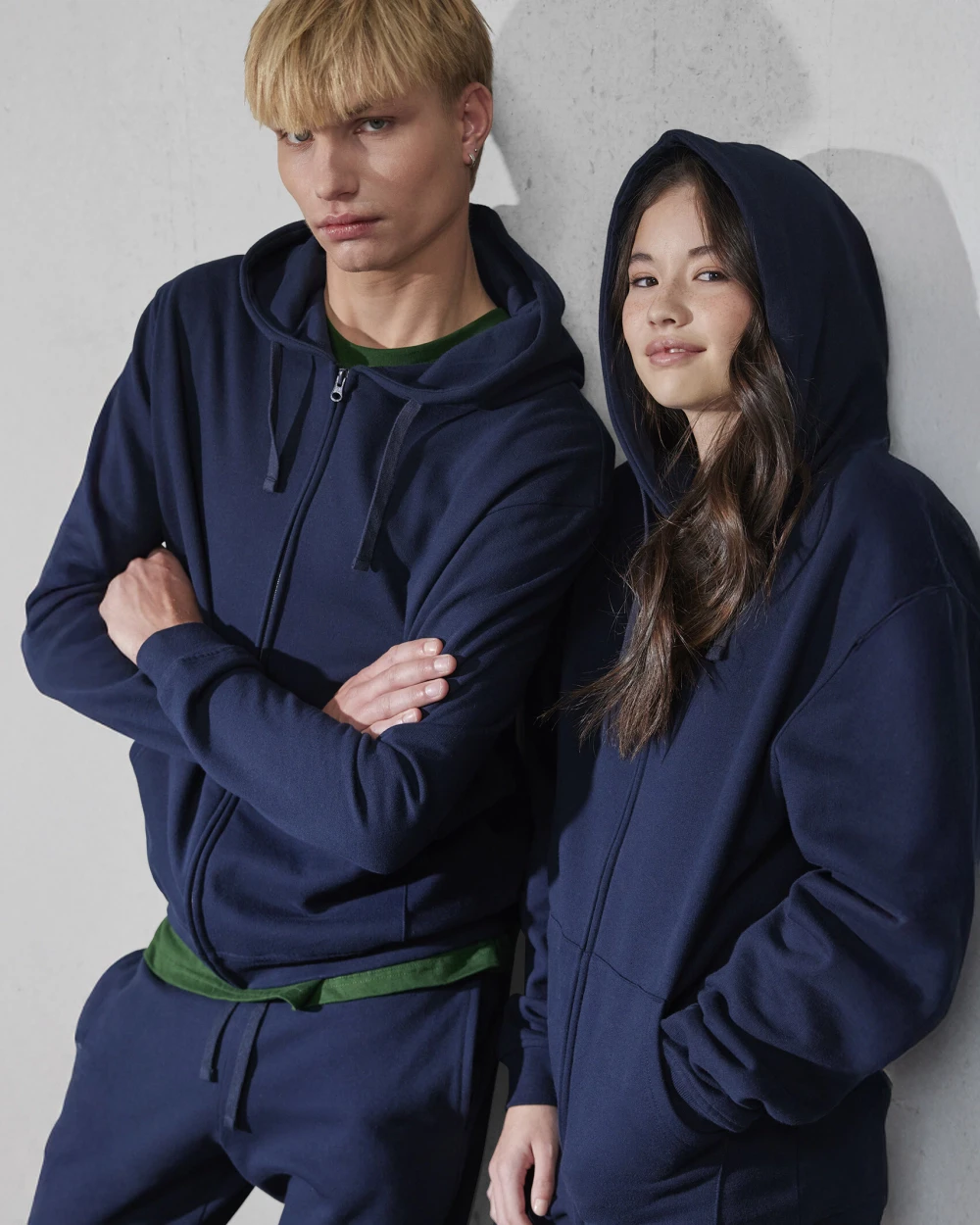 B&C ID.334 ZIP HOOD Sweatshirts personalisierbar
