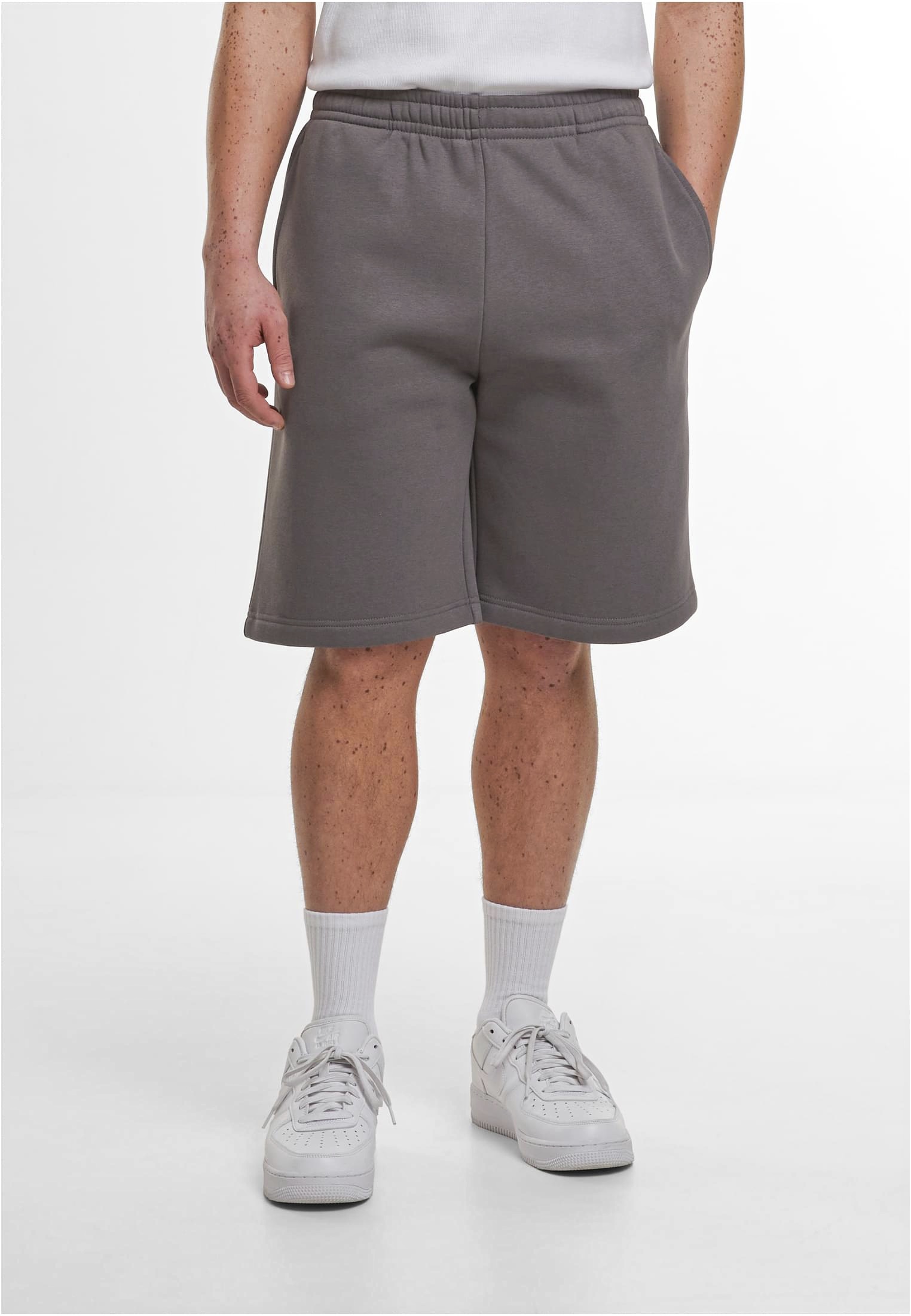 Pantalons personnalisable BUILD YOUR BRAND Fluffy Sweatshorts