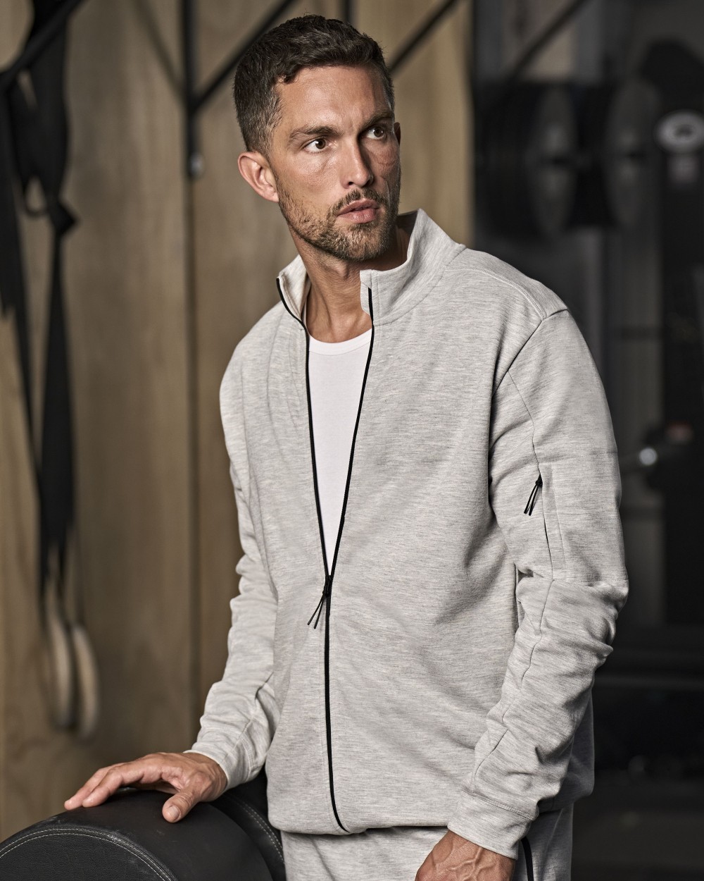 Sweaters & hoodies TEE JAYS ATHLETIC FULL ZIP SWEAT voor bedrukking &amp; borduring