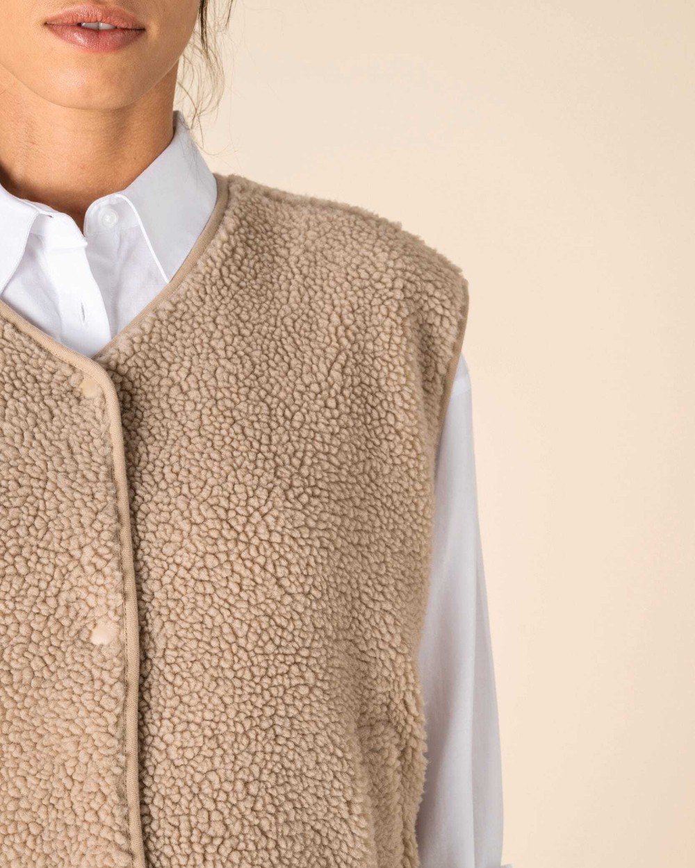 SPASSO Ärmellose Sherpa-Jacke für Damen Jacken personalisierbar