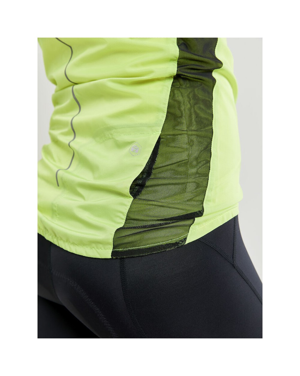 CRAFT Adv Essence Light Wind Jacket W Jacken personalisierbar