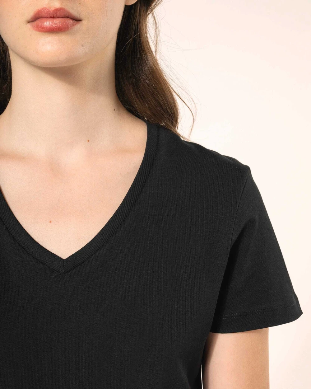 T-shirts KARIBAN Supima® dames-T-shirt V-hals korte mouwen voor bedrukking &amp; borduring