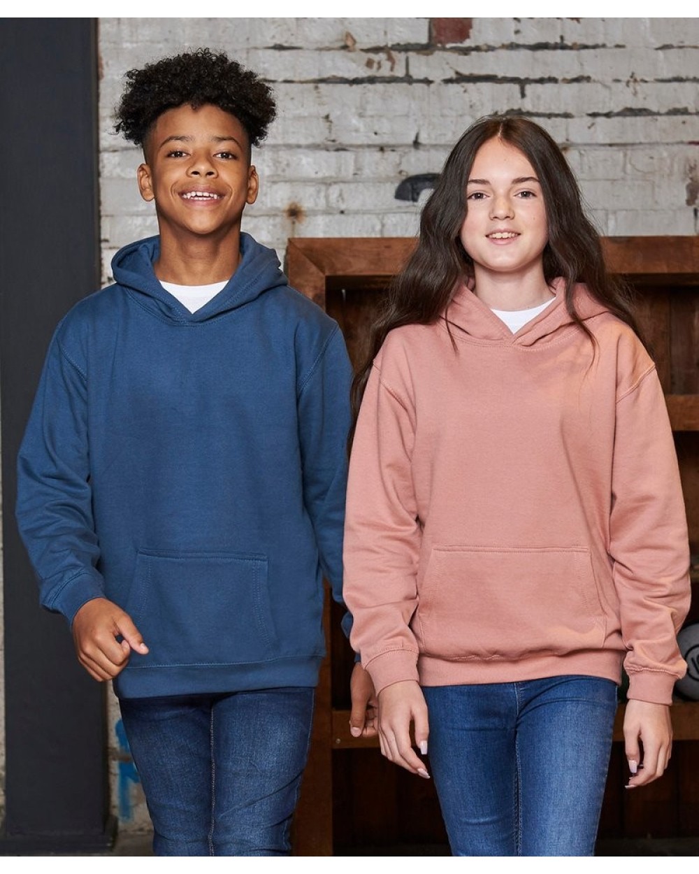 Sweaters & hoodies AWDIS KIDS HOODIE voor bedrukking &amp; borduring