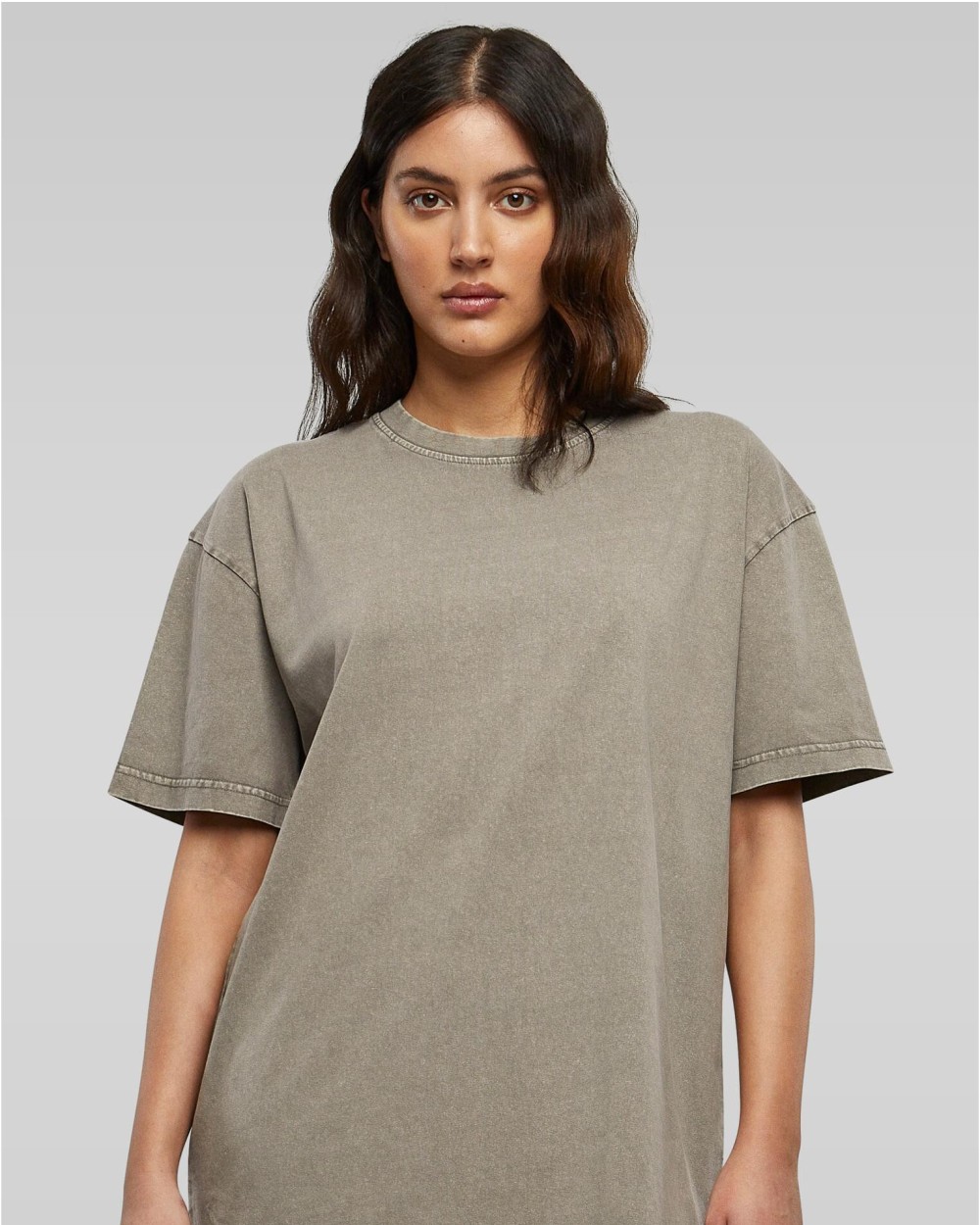 T-shirts BUILD YOUR BRAND LADIES OVERSIZED ACID WASH TEE voor bedrukking &amp; borduring