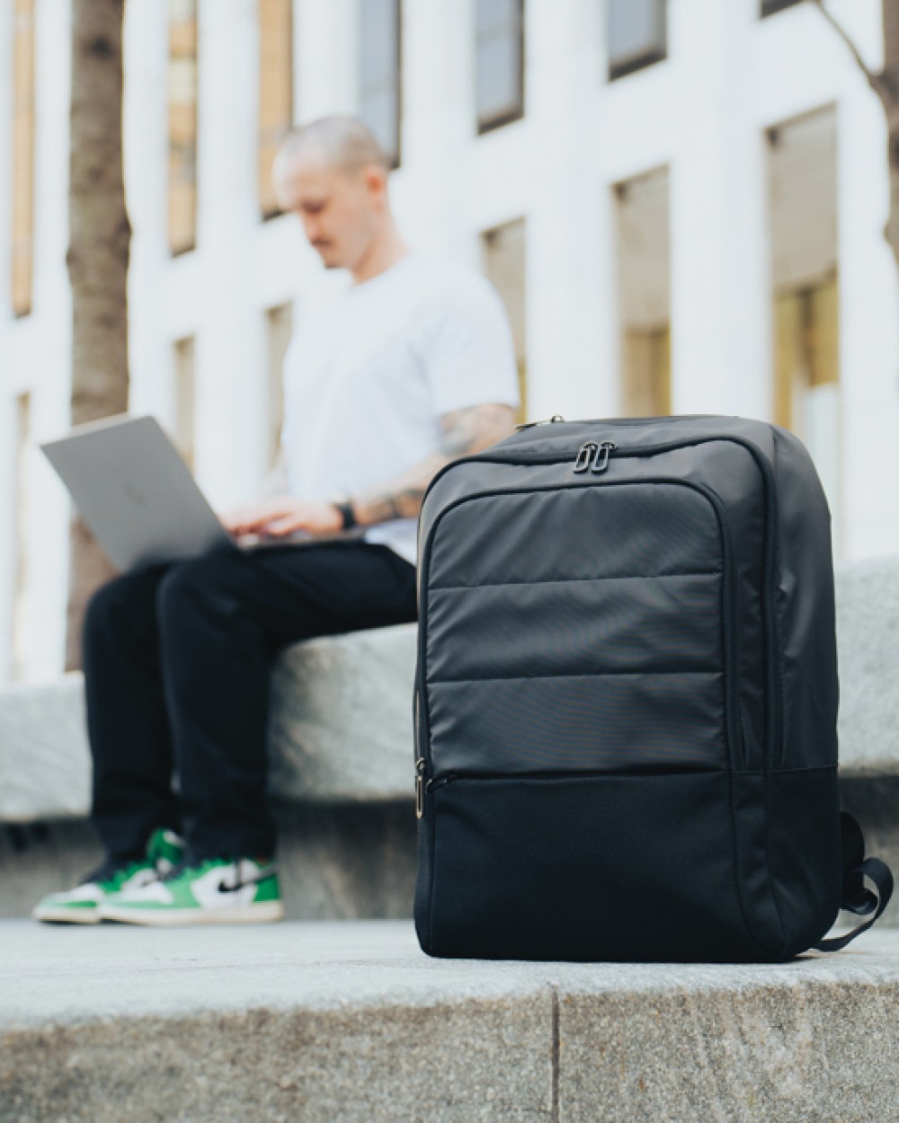 Tassen & Zakken 4DO Armond AWARE™ RPET 15.6" deluxe laptoprugzak voor bedrukking &amp; borduring