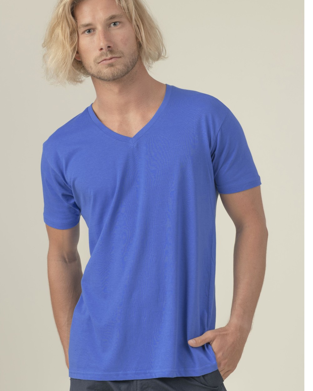JHK URBAN V-NECK T-Shirts personalisierbar