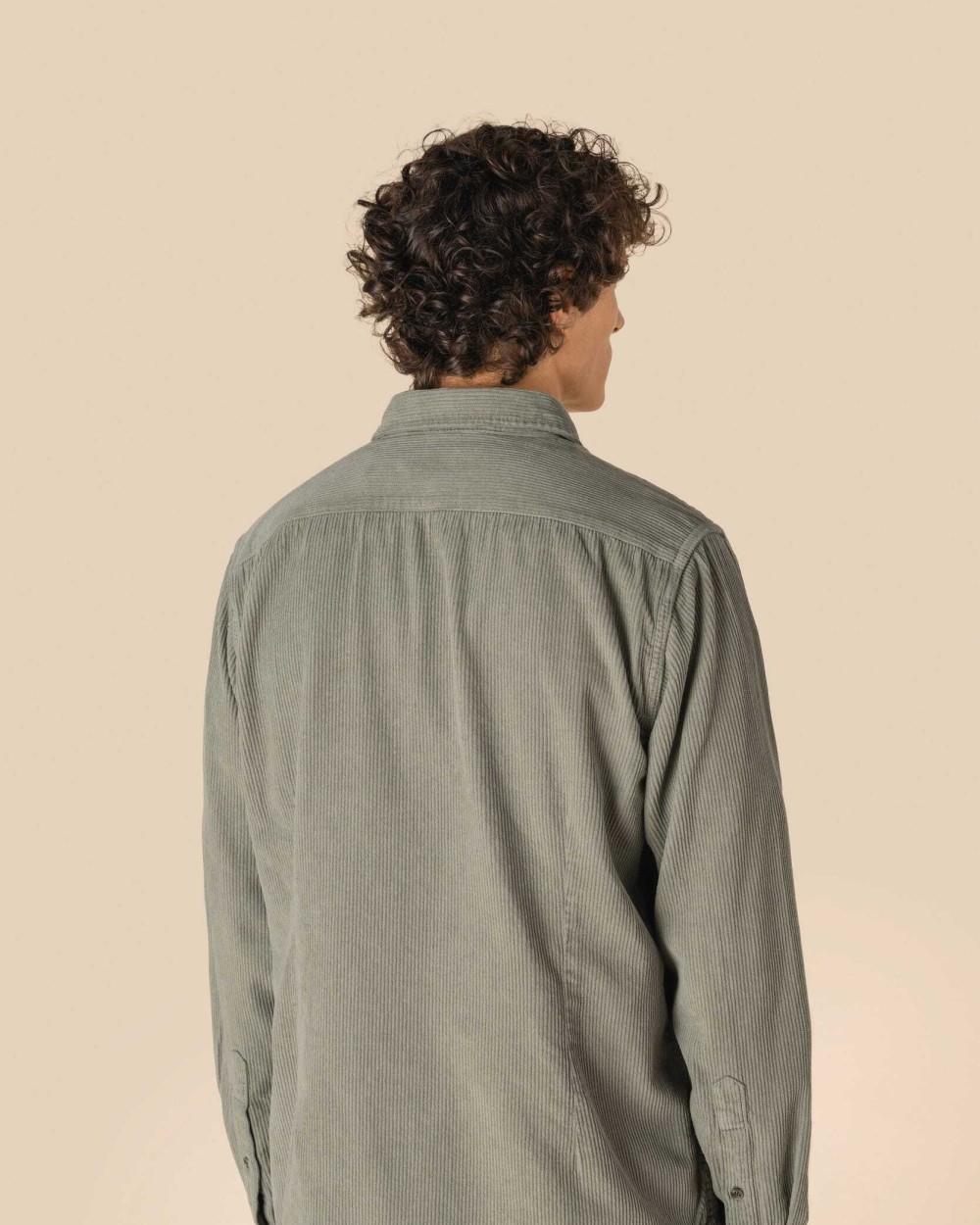 Hemden SPASSO Ecologisch verwassen herenovershirt van ribfluweel voor bedrukking &amp; borduring