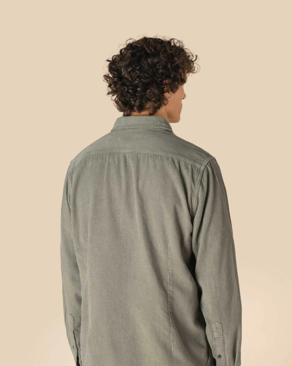 Hemden SPASSO Ecologisch verwassen herenovershirt van ribfluweel voor bedrukking &amp; borduring