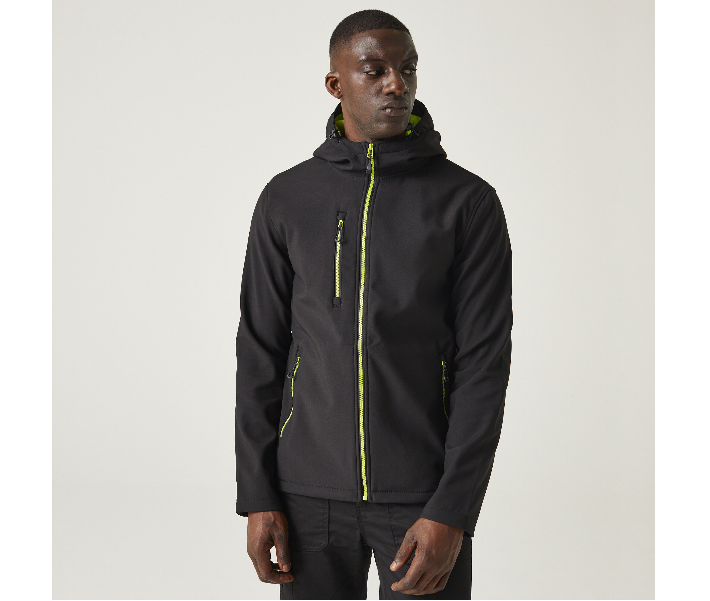 Softshells REGATTA NAVIGATE 2 LAYER HOODED SOFTSHELL JACKET voor bedrukking &amp; borduring