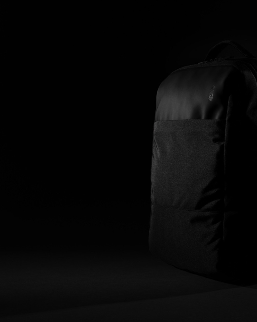 Tassen & Zakken SWISS PEAK Swiss Peak AWARE™ RPET 15.6" day pack voor bedrukking &amp; borduring