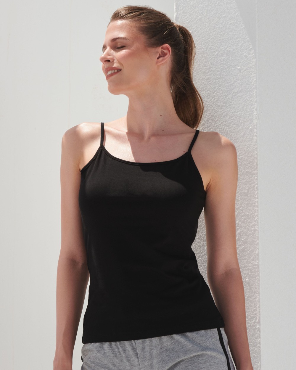 T-shirts SKINNIFIT WOMEN’S FEEL GOOD STRETCH SPAGHETTI VEST voor bedrukking &amp; borduring