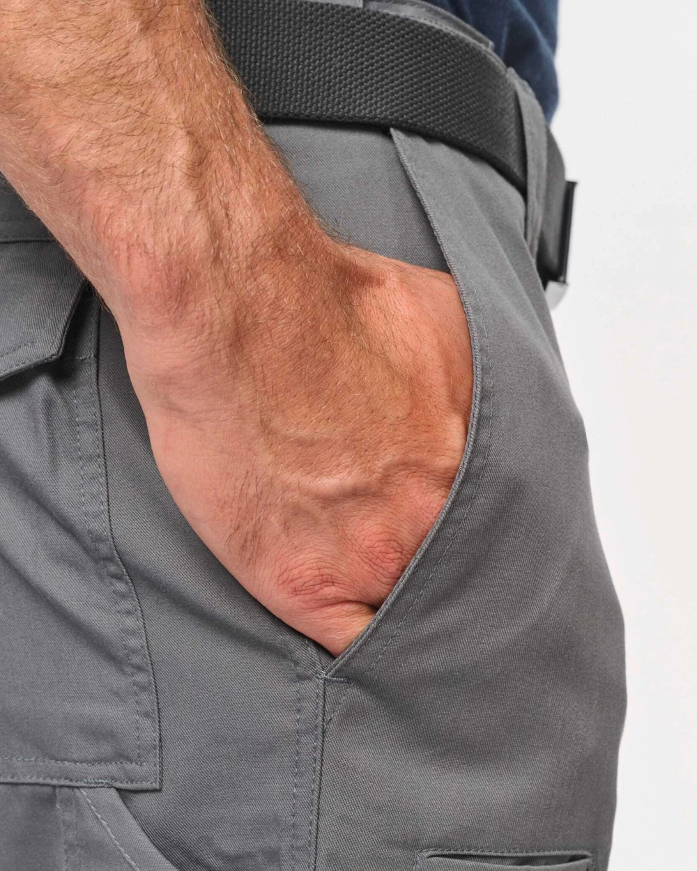 Bermudas & Shorts personnalisable WK. DESIGNED TO WORK Bermuda de travail multipoches homme