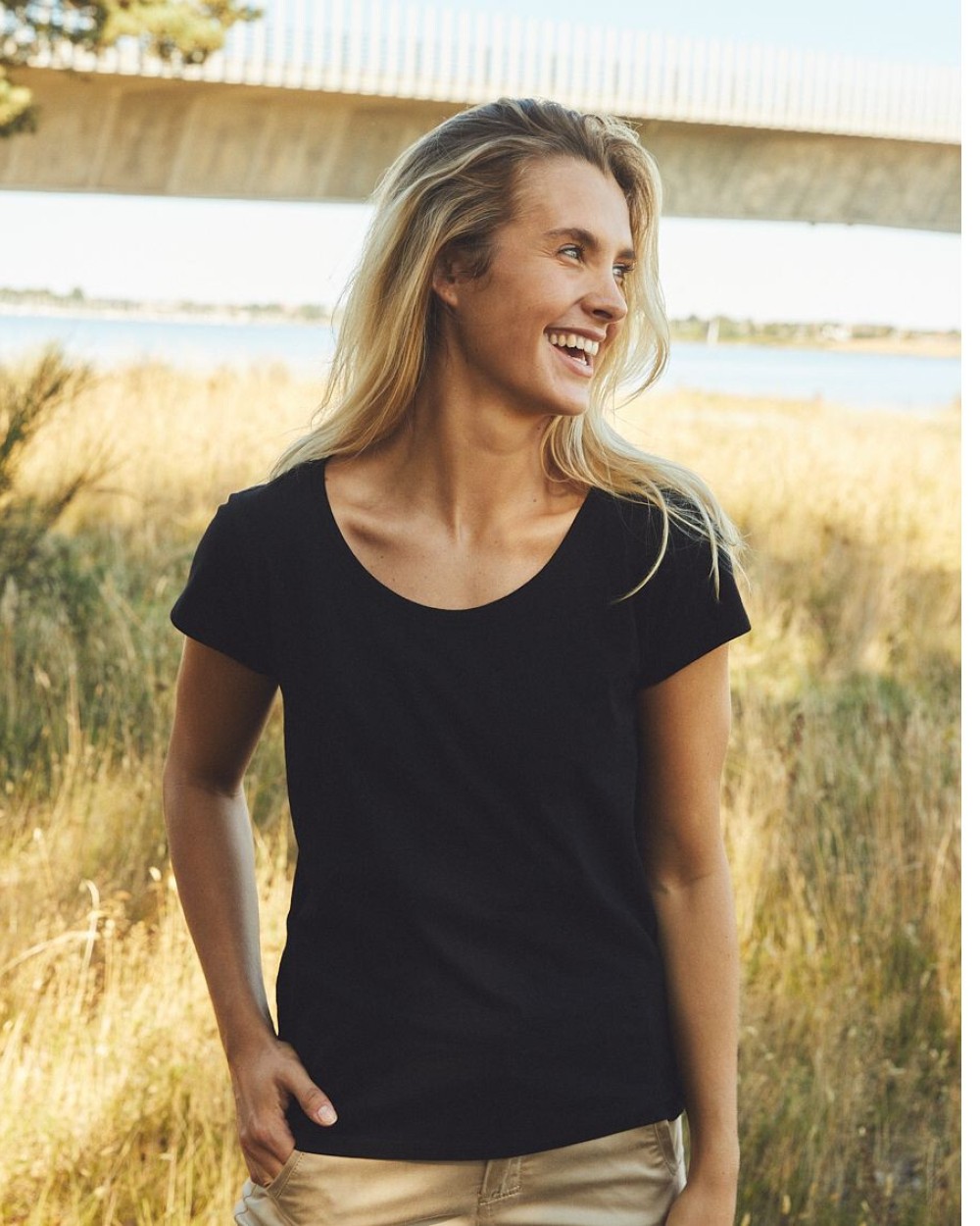 NEUTRAL LADIES LOOSE FIT T-SHIRT T-Shirts personalisierbar