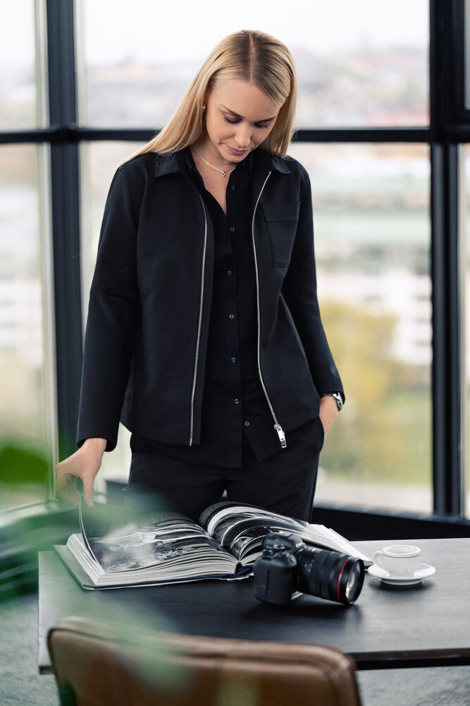 Sweat-shirts personnalisable J. HARVEST & FROST Modern Zip Overshirt Woman
Surchemise Femmes