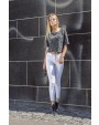 T-shirts BUILD YOUR BRAND Ladies` Acid Washed Cropped Tee voor bedrukking &amp; borduring