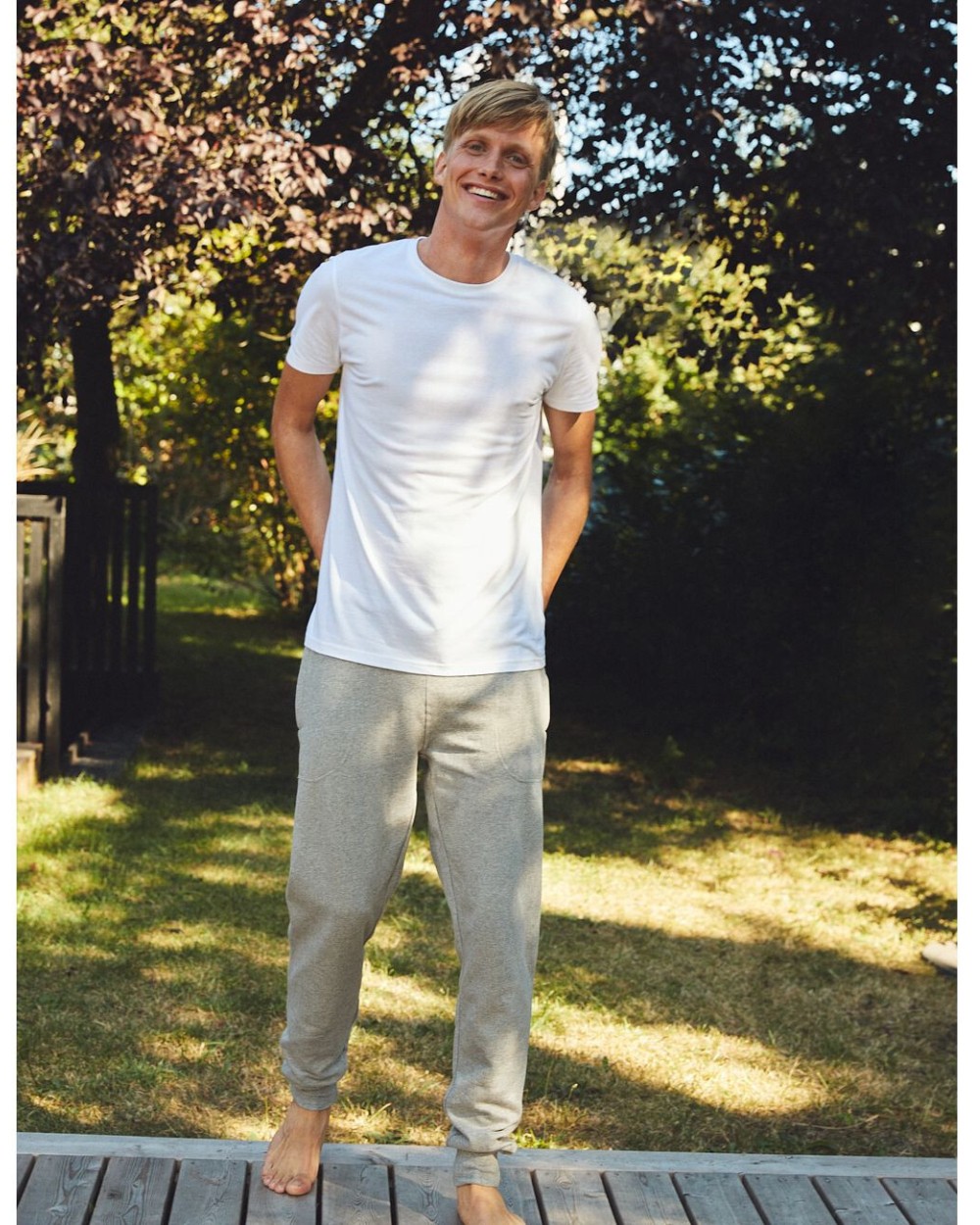 NEUTRAL SWEATPANTS WITH CUFF AND ZIP POCKET Hosen personalisierbar