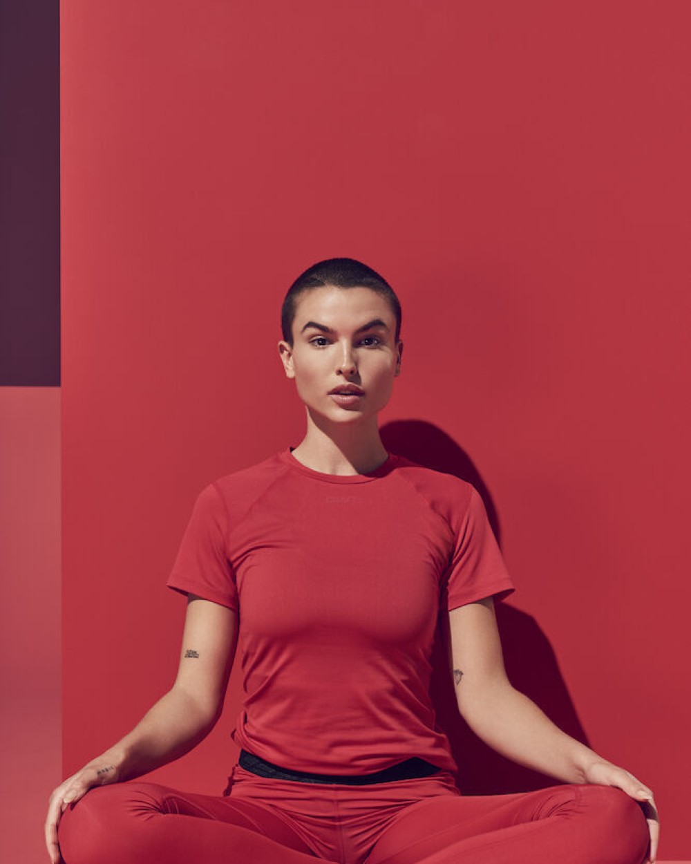 CRAFT Adv Essence Ss Slim Tee W T-Shirts personalisierbar