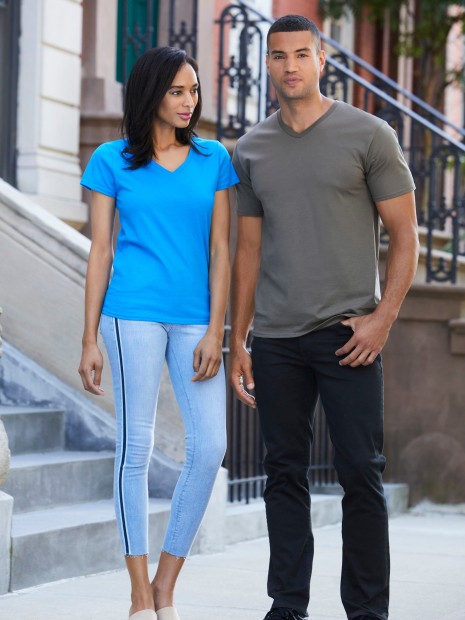 T-Shirts à personnaliser GILDAN Premium Cotton Adult V-Neck T-Shirt 