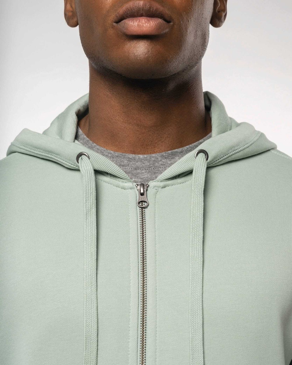 Sweaters & hoodies KARIBAN Ecologisch uniseks sweatvest met capuchon voor bedrukking &amp; borduring