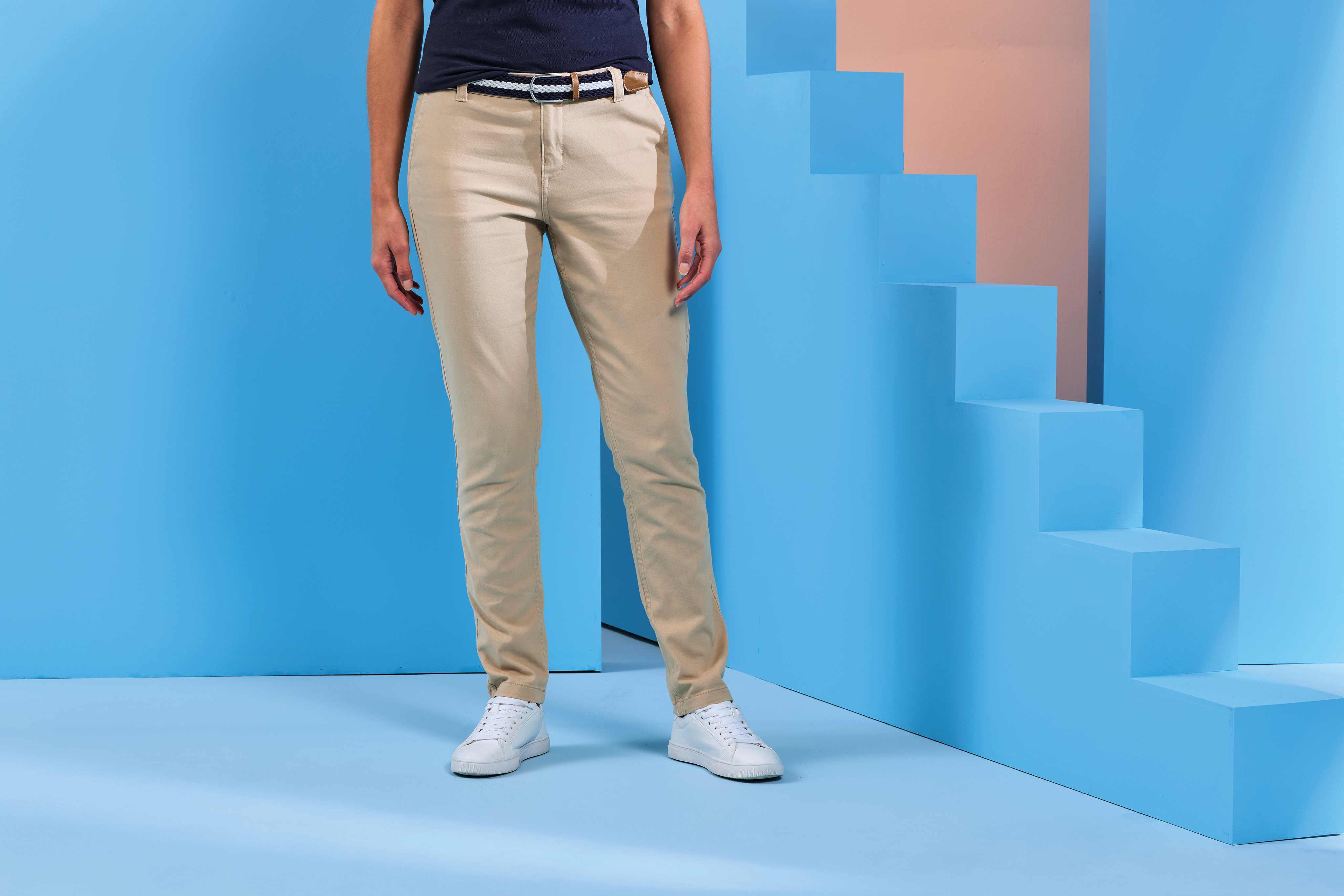 Pantalons personnalisable ASQUITH & FOX Chino coupe classique pour femme