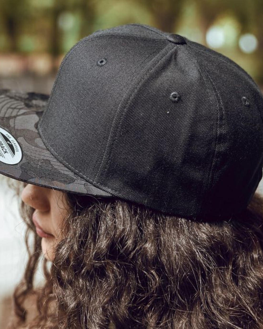 Petjes FLEXFIT CAMO VISOR SNAPBACK voor bedrukking &amp; borduring