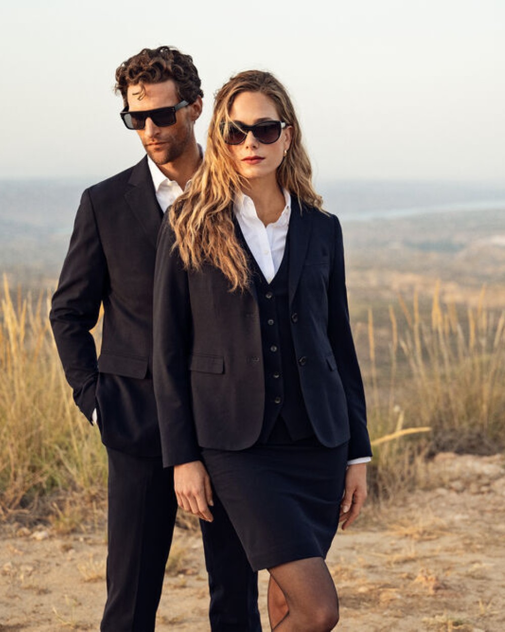 J. HARVEST & FROST Signature Suit Blazer Woman Hosen personalisierbar