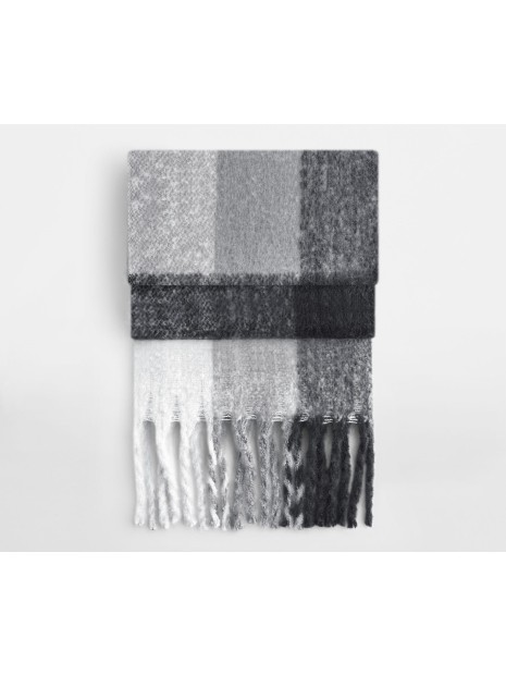 BEECHFIELD FLUFFY CHECK SCARF /api/colors/fe8e4071-41f2-4d3f-bfee-7ee5688b9d05 personnalisable