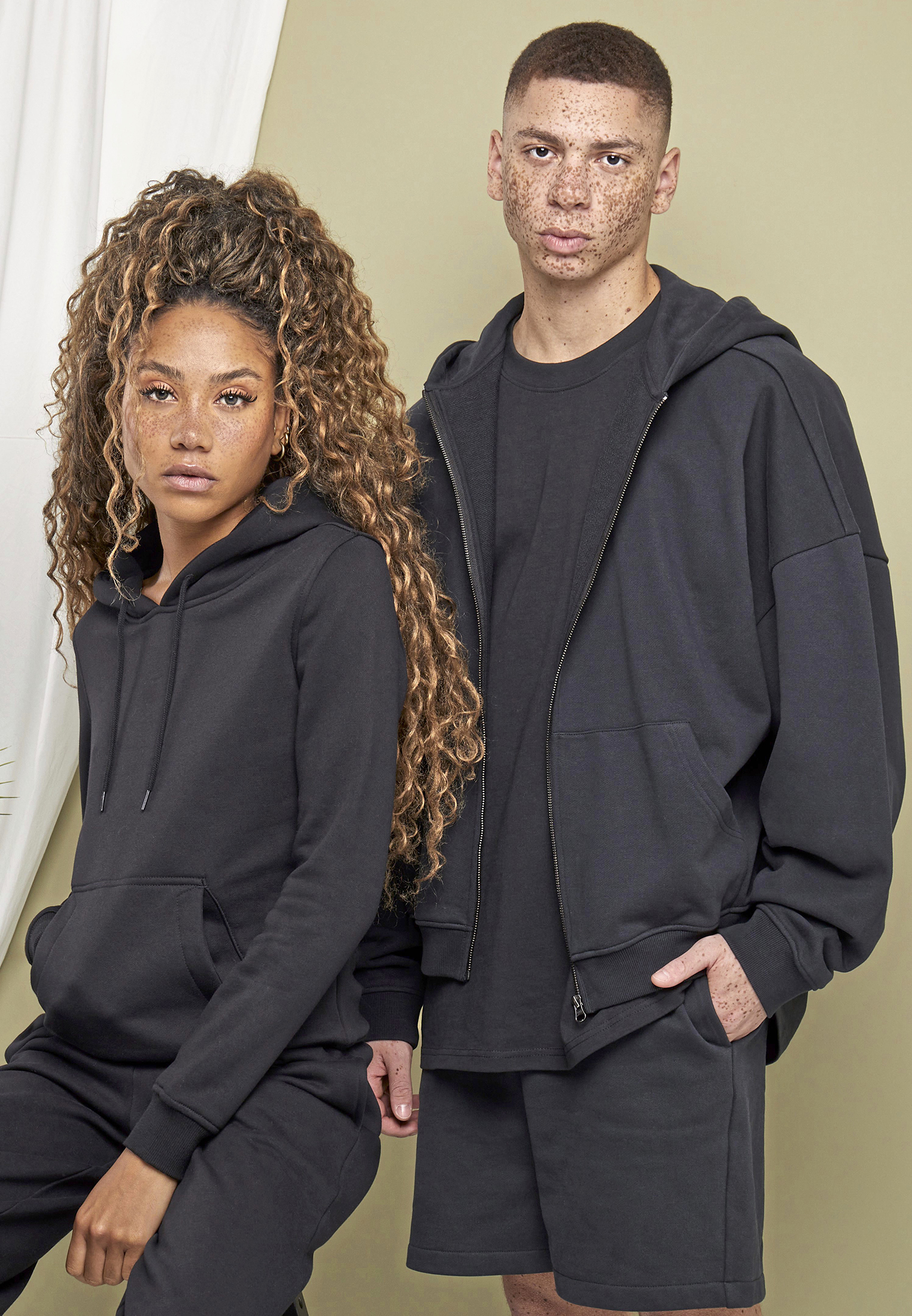 Sweat-shirts personnalisable BUILD YOUR BRAND 90's Zip Hoody