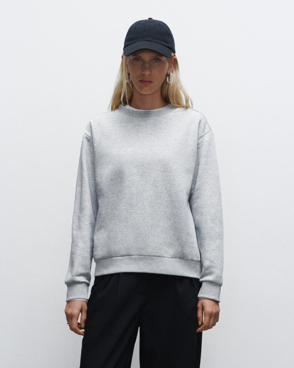 Sweat-shirts personnalisable TRUE BLANKS Womens Regular Sweatshirt